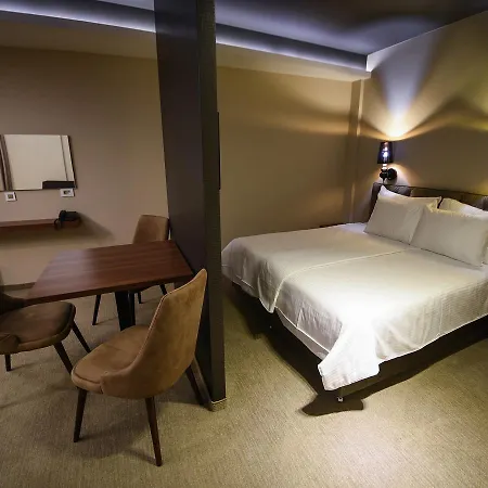 Ideo Lux Hotell 3*