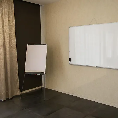 Hotel Ideo Lux