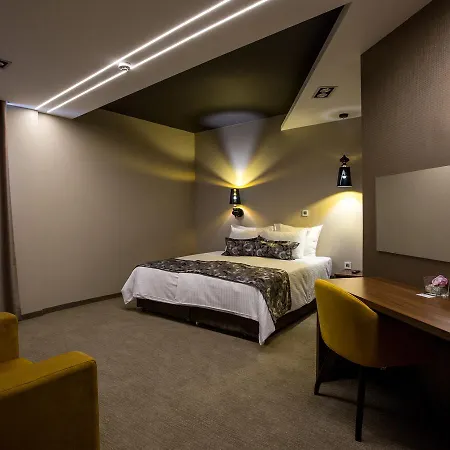 Ideo Lux 3* Ni